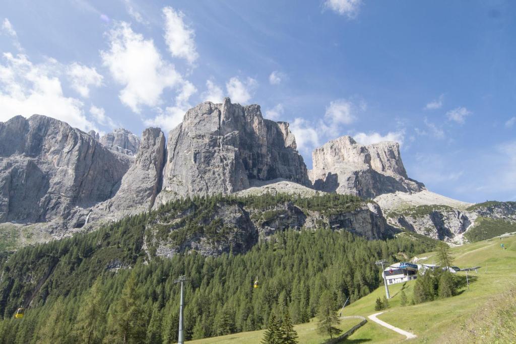 Chalet Madrisa كورفارا إنْ بادِيا المظهر الخارجي الصورة